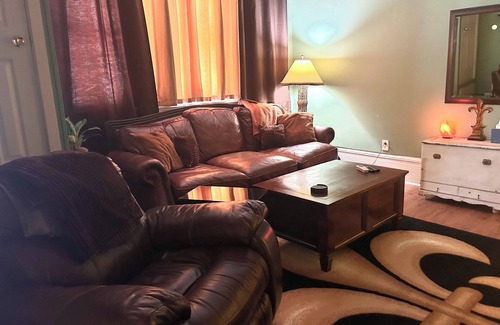 Saint Roch Casa | NO PET FEES Vivacious 2-BR pet friendly house near French Quarter and Superdome!