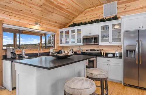 Fredericksburg Cabina | No Rancho Properties Texas Haus | Hot Tub | Beautiful Views