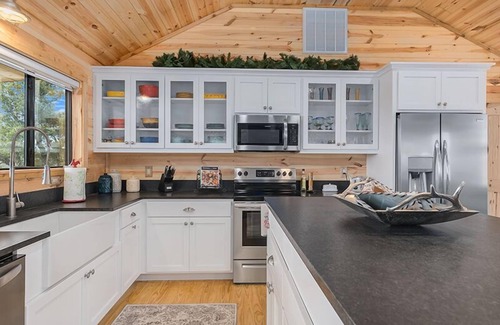 Fredericksburg Cabina | No Rancho Properties Texas Haus | Hot Tub | Beautiful Views