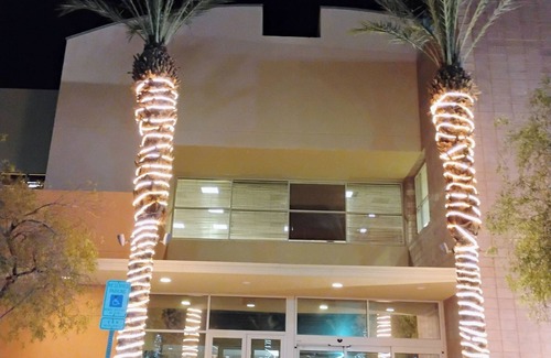 Enterprise Condominio | No Resort Fees. Adjacent casino with restaurants/movie theater/bowling alley.