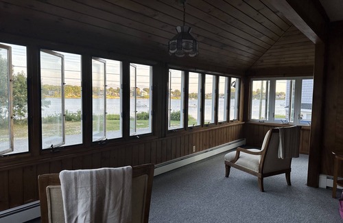 East Wareham Casa | ⭐️NO SHARKS here! 🦈 NO BRIDGE traffic! 🚘 ONSET, MA is all tranquility. 🧘‍♀️