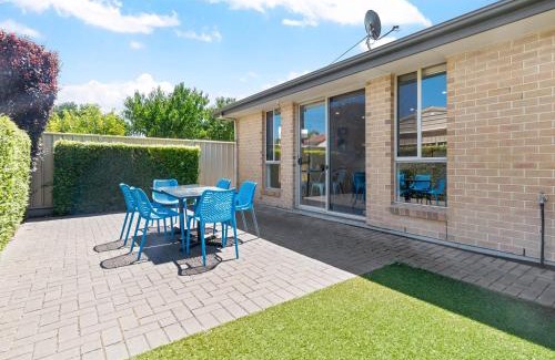 Richmond Casa | No Stairs, Big House, Garage Richmond Residence 2