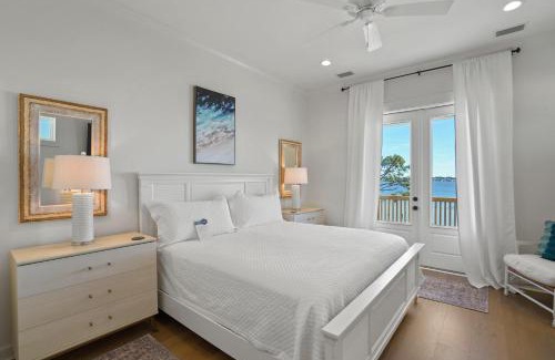Josephine Casa | No Worries Bay House by Liquid Life