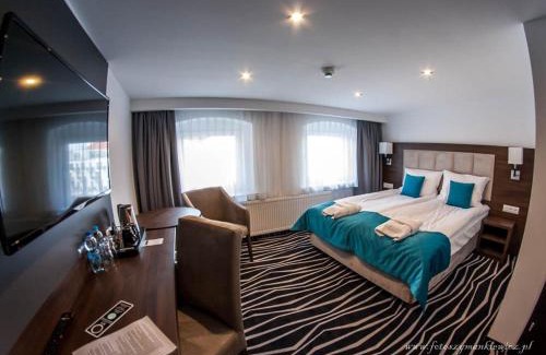 Leszno Cama Y Desayuno | No1 Bed&Breakfast Restauracja ŚNIADANIE I PARKING W CENIE!