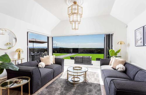 Troon Casa | No36 South Beach - Donnini Apartments
