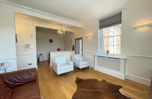 Whitstable Apartamento | No5 Contemporary Coastal Apartment