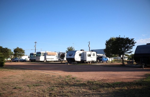 Kingsland Alquiler De RV | Noble RV #4