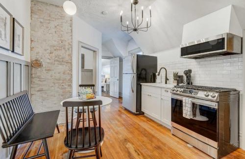 Old North End Apartamento | Noble Summit BBQ & Fire Pit & Scenic Views