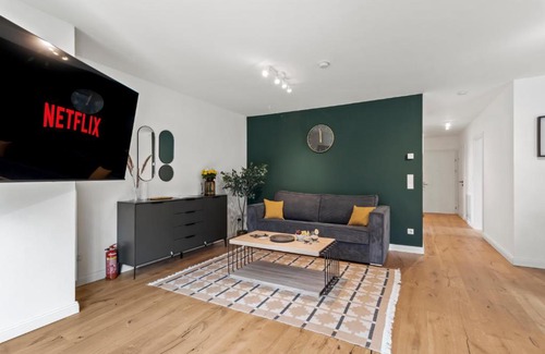 Floridsdorf Apartamento | NobleNest Deluxe - Massage - Kaffee - Arbeitsplatz