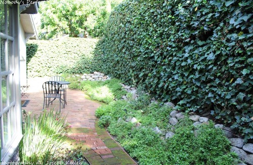 Golden Rectangle Casa | Nobodys Perfect In the Heart of the Golden Rectangle 5 blocks to Beach and Town no hills
