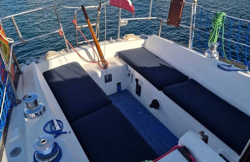 Badalona Alquiler De Eote | Noche en el Mar: Hospédate en un Encantador Velero en Barcelona