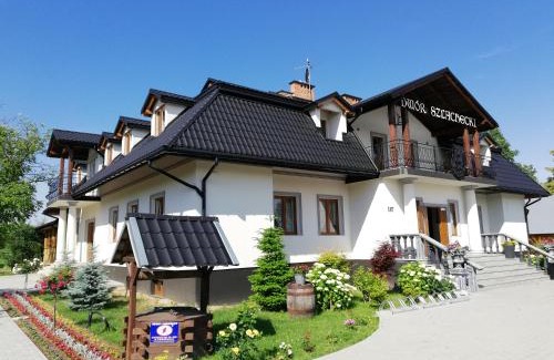 Medynia Glogowska Cama Y Desayuno | Noclegi Dwór Szlachecki Biedaczów