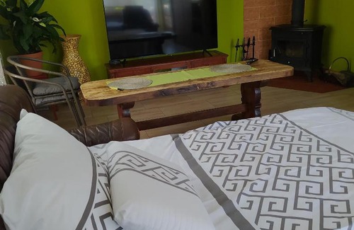 Tomice Apartamento | Noclegi w pobliżu Energylandii - Agroturystyka Radocza Ogród