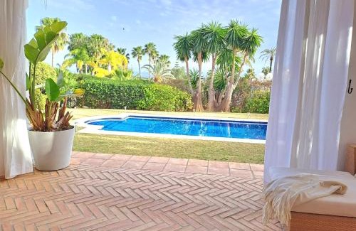 Nueva Milla de Oro Villa | Noctua villa luxury paraíso estepona 001