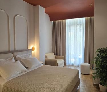 Himare Hotel | Noemie Hotel