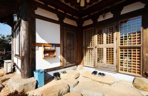Yeosu Casa | Noeul Hanok Pension