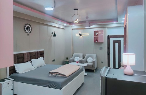 Noida Apartamento | Noida Luxury Studio Apartment