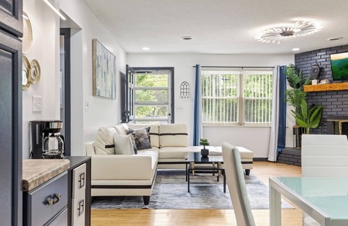 Sevierville Casa | Noir Manor 3BR House