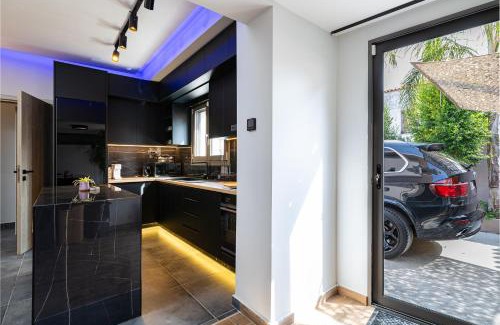 Maleme Casa | Noir Residence - Chic 2Br House Near Maleme Beach