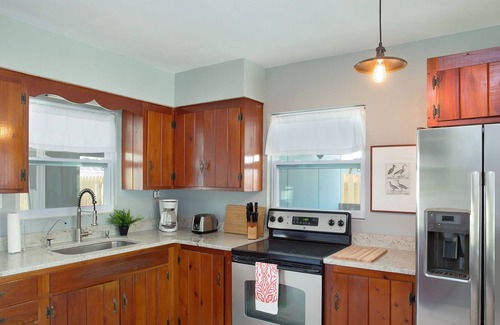 Laurel Cabaña | Nokomis Beach Bungalow