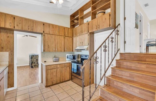 Laurel Casa | Nokomis Beach Getaway with Heated Pool