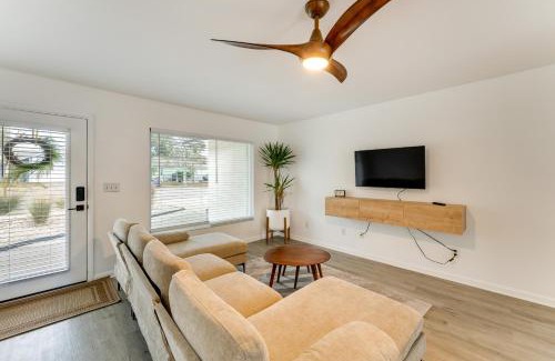 Laurel Casa | Nokomis Home with Screened Pool, 3 Mi to Beaches!
