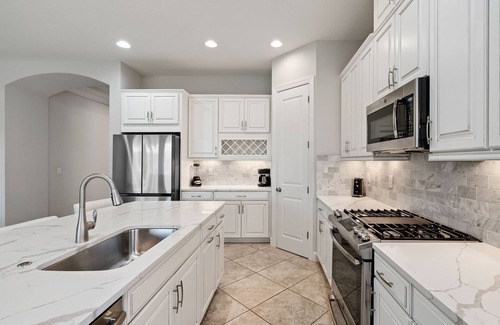 Laurel Casa | Nokomis Retreat with Heated Community Pool, Tennis, Pickleball & 3 Ensuite BR
