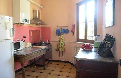 Noli Casa | NOLI: apartamento en una villa del '800,con jardín y vIsta al Golfo