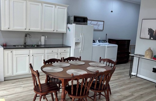 Clarkson Casa | Nolin Lake Waterfront Home