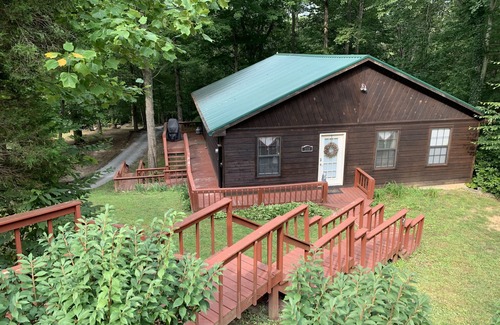 Clarkson Casa | Nolin Lakefront Cabin