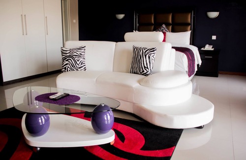 Lusaka Cabina | Nomad's Court Lodge