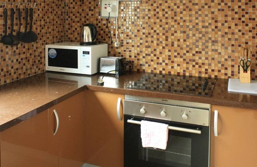 Lusaka Cabina | Nomad's Court Lodge