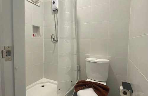 Si Racha Complejo | Nomads Homestay Sriracha