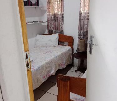 Merrivale Casa | Non Stop Adventures Weaver Cottage