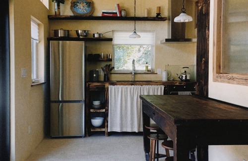 Oak View Cabaña | Non-toxic, eco-friendly, peaceful + private guesthouse for monthly bookings