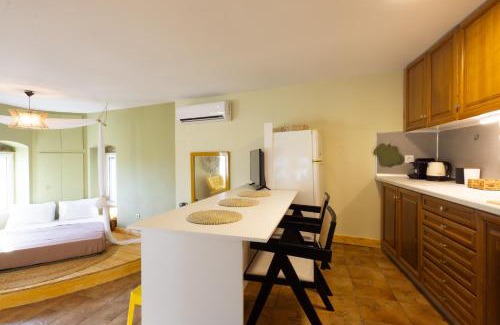 Faraklata Apartamento | Nonna's Eftihia cottage on the hill