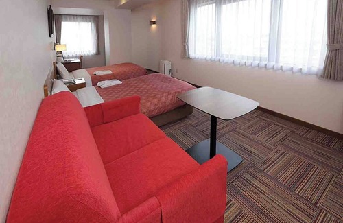 Higashimurayama Hotel | Nonsmoking Deluxe Twin Parking Separate fee 550 yen per car tax included / Higashimurayama Tokyo