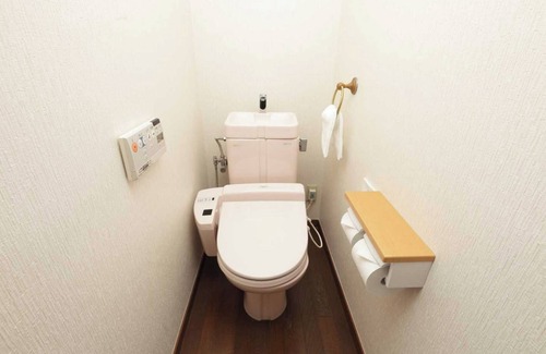 Higashimurayama Hotel | Nonsmoking Deluxe Twin Parking Separate fee 550 yen per car tax included / Higashimurayama Tokyo
