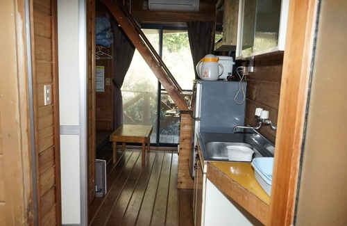 Nishina Cabaña | Nonsmoking Tiny log house for 2 people with lo / Kamo-gun Shizuoka