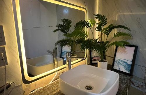 Hang Dao Hotel | NOOK INN in the heart of Old Quarter