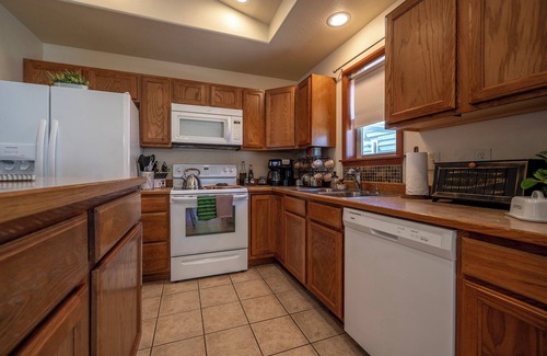 Livingston Casa | Nook on Nebula: Your Home Away From Home