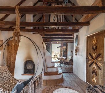 Suncuius Casa | Nooks by AdyBeca - Balnaca Traditional Nook