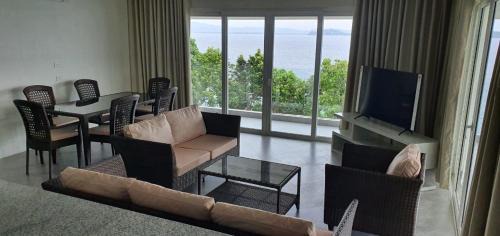 San Jose Apartamento | Noor Villa - Luxury 3 Bed, 2 Bath Apartment with Stunning Panoramic Sea View, Private Beach