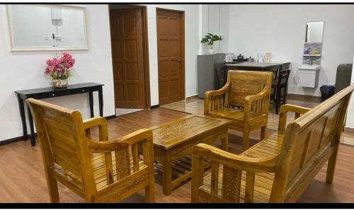 Kampung Seriap Apartamento | Noorsyah Roomstay Kangar Jaya