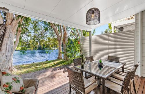 Noosaville Complejo | Noosa Entrance Waterfront Resort