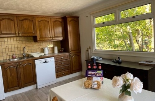 Horning Casa | NOOSA SOUND SUPERB WATERSIDE BUNGALOW IN HORNING VILLAGE ON THE NORFOLK BROADS