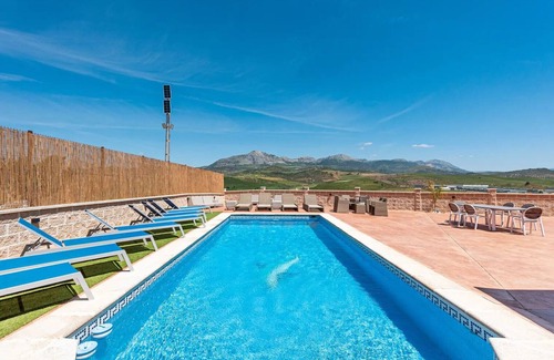Casabermeja Cabina | Nordic cottage on the Costa del Sol, enjoy the Andalusian climate with swimming pool!