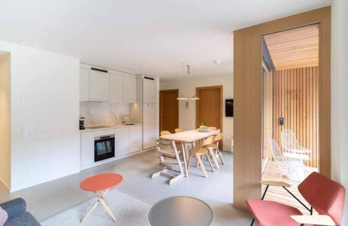 Flims Apartamento | Nordic design apartment ski/bike/hike in and out