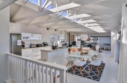 Betty's Bay Casa | Nordic Family Beach House
