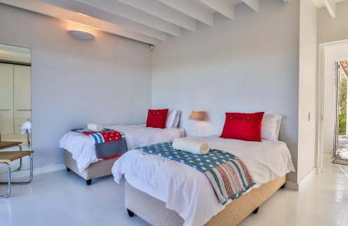 Betty's Bay Casa | Nordic Family Beach House